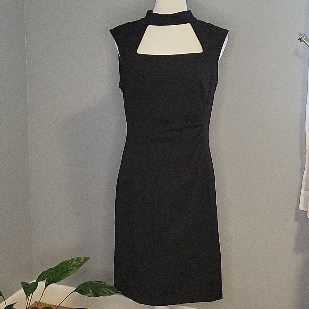 Tahari Arthur S. Levine Cocktail Dress Cut Out Detail Waist Shirring - Size 6